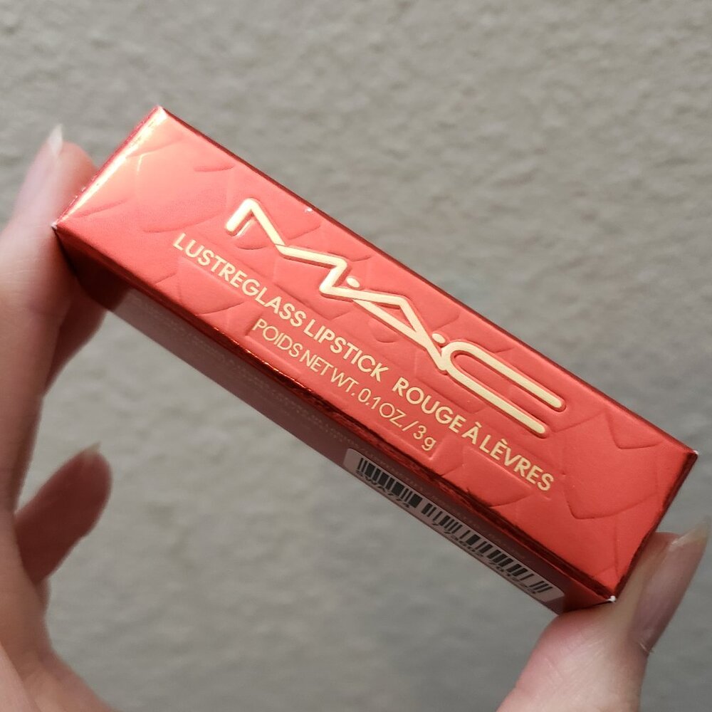 BNIB LE MAC Lovestruck Luck Lustreglass Lipstick Sweeter Cinnamon